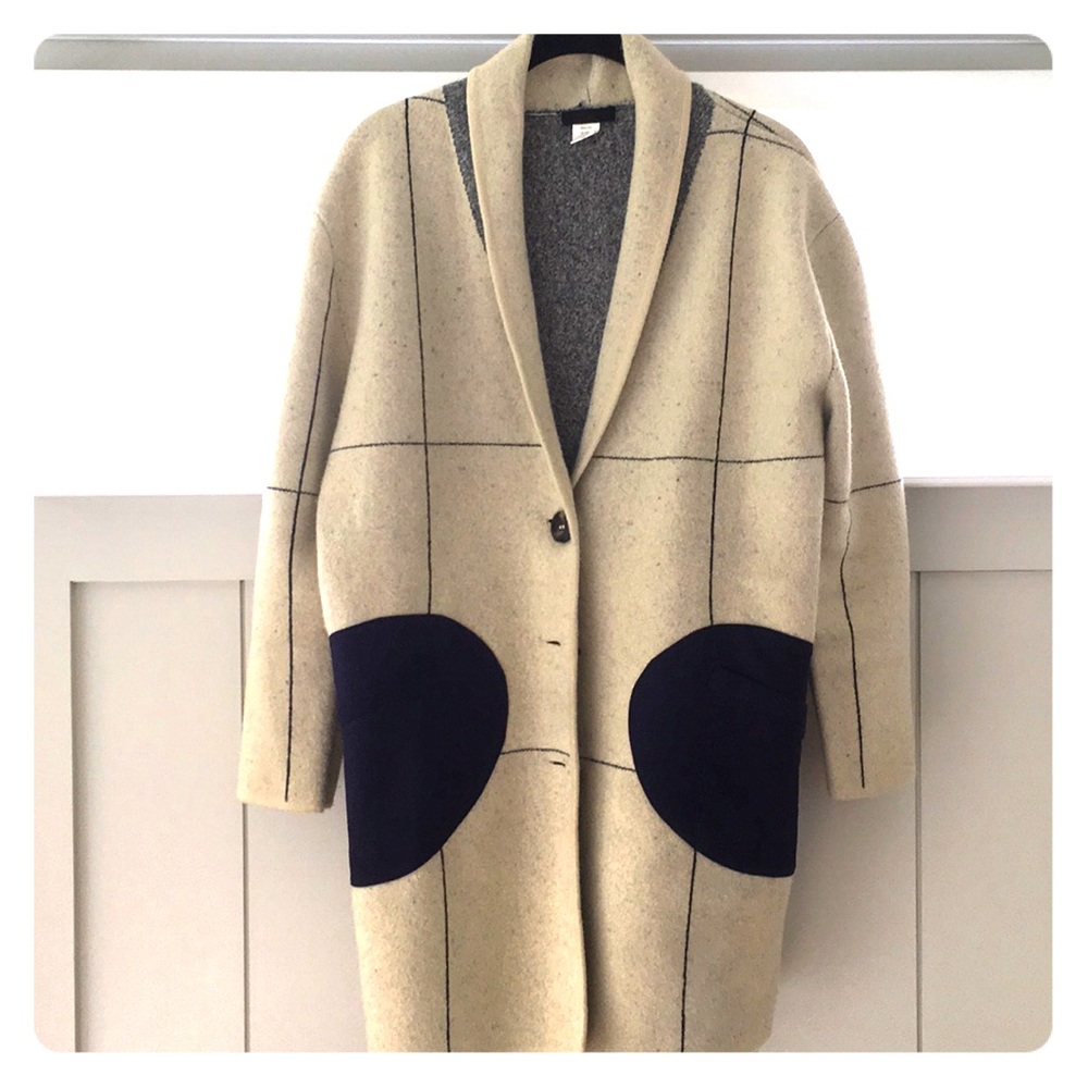 Cozy Mod 60’s-style coat